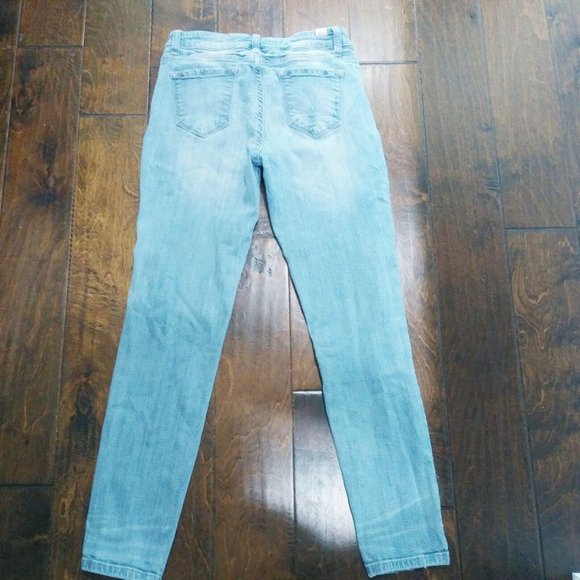 KANCAN Light Wash Blue Destroyed/Patched Skinny Jeans SZ 9/28 x 29 x9" Rise - Picture 6 of 9